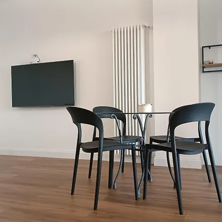 Borgo Ragnitill アパート